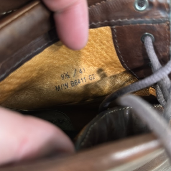 Women’s Born Full Leather size 9.5 M Lace up Brown Ankle Boots Like New - Picture 5 of 8